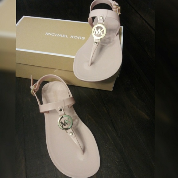 Michael Kors Shoes - Michael Kors🌼 Sondra Jelly Thong Sandal